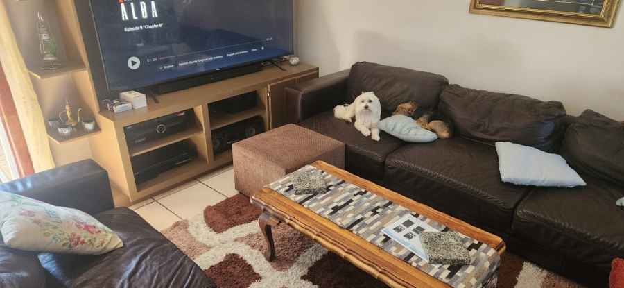 3 Bedroom Property for Sale in Langenhovenpark Free State